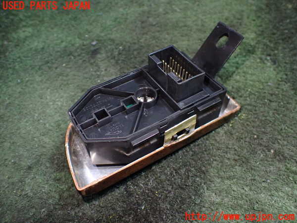 1UPJ-24216240]ジャガー・XKシリーズ(JFDA)右パワーウィンドウスイッチ 中古_m0003.jpg