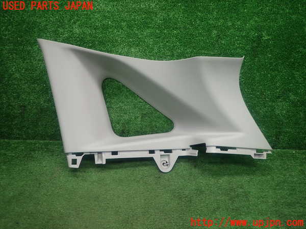 5UPJ-24237675]ノート オーラ(AURA)(FE13)右リアピラートリム 中古_m0001.jpg