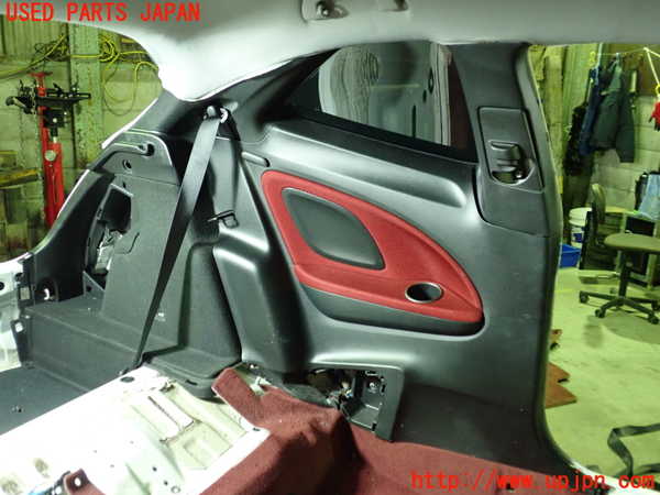 5UPJ-24247680]シビック タイプR ユーロ(FN2)左リアピラートリム 中古_m0001.jpg