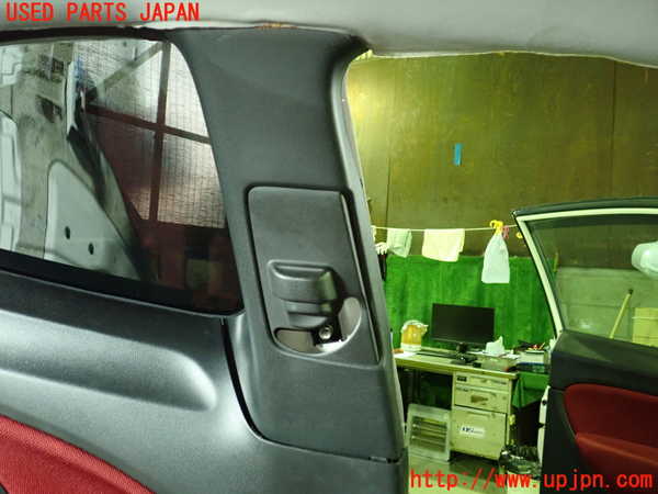 5UPJ-24247680]シビック タイプR ユーロ(FN2)左リアピラートリム 中古_m0002.jpg