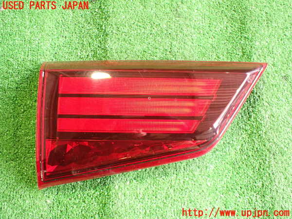 2UPJ-24251552]アウトランダーPHEV(GG3W)左リアフィニッシャー 中古_m0001.jpg