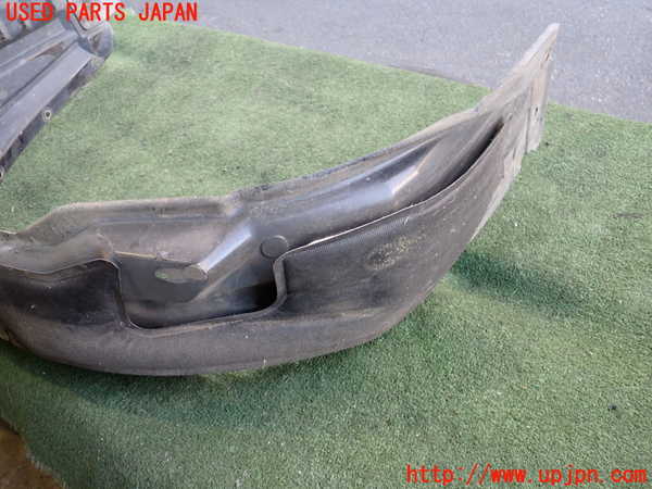 2UPJ-24251092]アウトランダーPHEV(GG3W)左前フェンダーライナー 中古_m0003.jpg