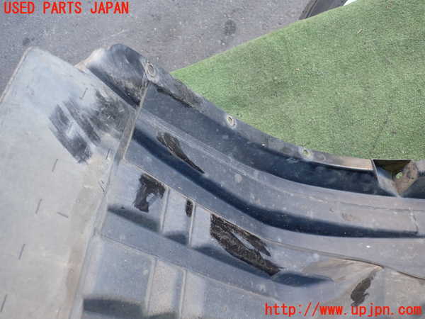 2UPJ-24251092]アウトランダーPHEV(GG3W)左前フェンダーライナー 中古_m0004.jpg