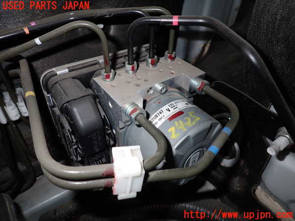 2UPJ-24254040]アウトランダーPHEV(GG3W)ABSアクチュエーター 中古_m0001.jpg