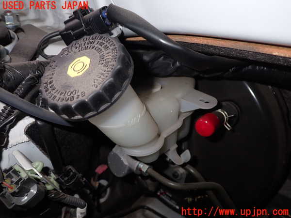 2UPJ-24254050]アウトランダーPHEV(GG3W)ブレーキマスターシリンダー 中古_m0001.jpg