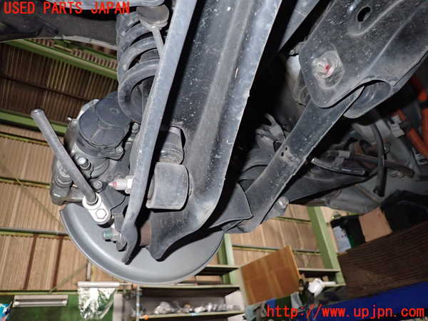 2UPJ-24254305]アウトランダーPHEV(GG3W)左リアナックルハブ 中古_m0002.jpg
