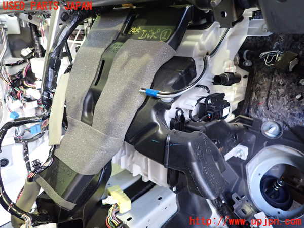 2UPJ-24256081]アウトランダーPHEV(GG3W)エバポレーター1 中古_m0003.jpg