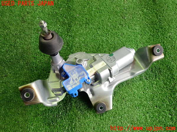 2UPJ-24256775]アウトランダーPHEV(GG3W)リアワイパーモーター 中古_m0001.jpg