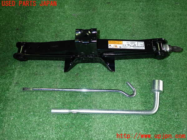 2UPJ-24257805]アウトランダーPHEV(GG3W)車載工具 中古_m0001.jpg