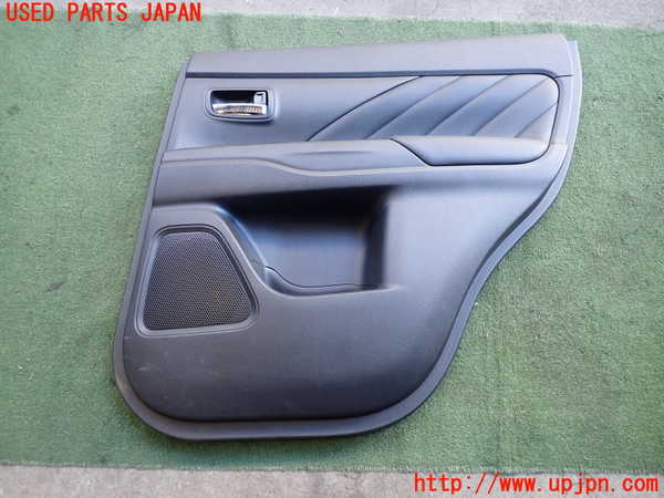 2UPJ-24251294]アウトランダーPHEV(GG3W)右後ドア内張り 中古_m0001.jpg