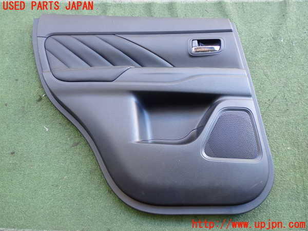 2UPJ-24251324]アウトランダーPHEV(GG3W)左後ドア内張り 中古_m0001.jpg