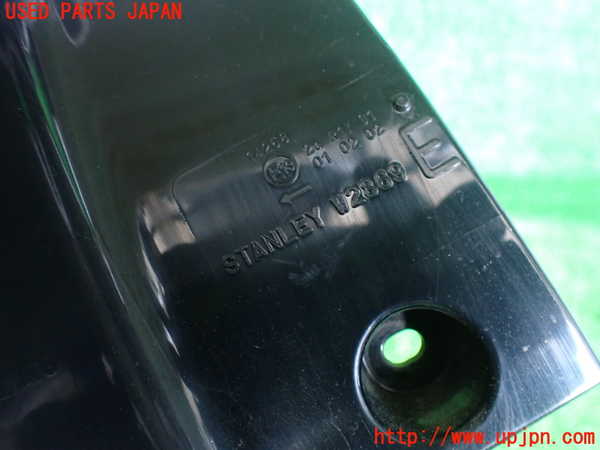 2UPJ-24261536]アウトランダーPHEV(GG2W)左テールランプ 中古_m0004.jpg