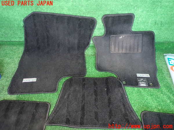 2UPJ-24267800]アウトランダーPHEV(GG2W)フロアマット 中古_m0002.jpg