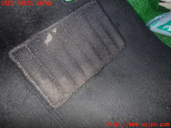 2UPJ-24267800]アウトランダーPHEV(GG2W)フロアマット 中古_m0003.jpg
