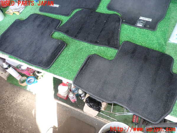 2UPJ-24267800]アウトランダーPHEV(GG2W)フロアマット 中古_m0004.jpg