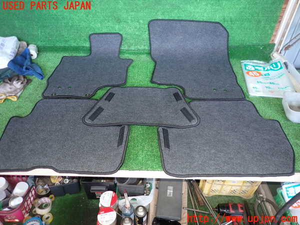 2UPJ-24267800]アウトランダーPHEV(GG2W)フロアマット 中古_m0005.jpg