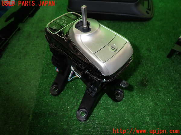 2UPJ-24267555]アウトランダーPHEV(GG2W)ATシフトレバー 中古_m0002.jpg