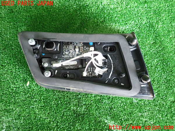 2UPJ-24281550]テスラ・モデル S(SWL2S2A)右リアフィニッシャー 中古_m0002.jpg