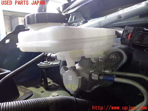 2UPJ-24294050]テスラ・モデル Y(YL1YT)ブレーキマスターシリンダー 中古_m0001.jpg