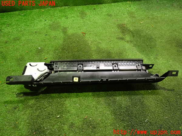 2UPJ-24297527]テスラ・モデル Y(YL1YT)エアコン吹き出し口2 (左) 中古_m0001.jpg