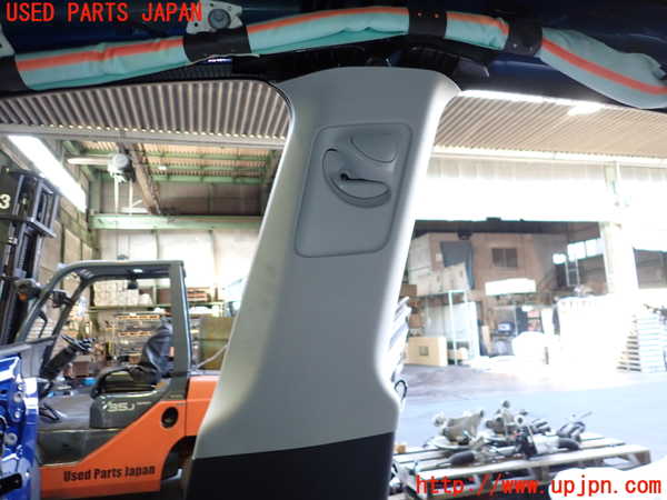 2UPJ-24297665]テスラ・モデル Y(YL1YT)右センターピラートリム 中古_m0002.jpg