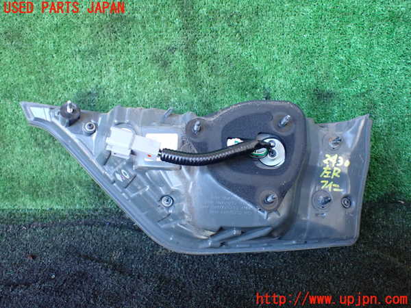 1UPJ-24301552]ハリアー ハイブリッド(AVU65W)左リアフィニッシャー 中古_m0002.jpg