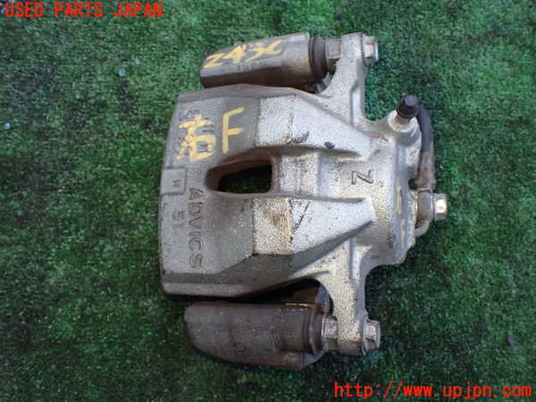 5UPJ-24304080]ハリアー ハイブリッド(AVU65W)右フロントキャリパー 中古_m0001.jpg