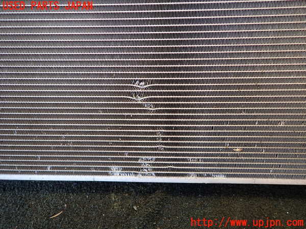 5UPJ-24306031]ハリアー ハイブリッド(AVU65W)エアコンコンデンサー1 中古_m0002.jpg