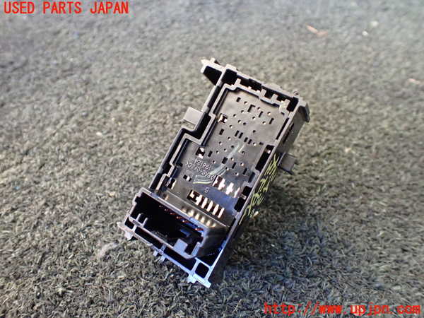 5UPJ-24306245]ハリアー ハイブリッド(AVU65W)左前パワーウィンドウスイッチ 中古_m0002.jpg