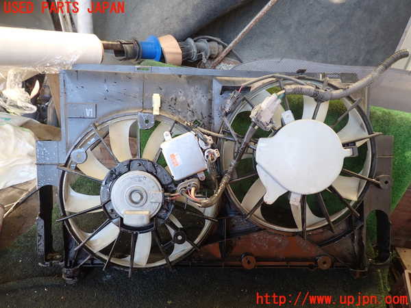 1UPJ-24306836]ハリアー ハイブリッド(AVU65W)電動ファン1 中古_m0002.jpg