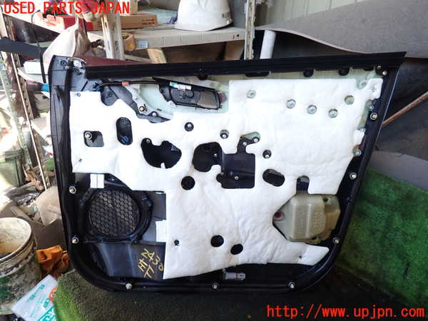 1UPJ-24301264]ハリアー ハイブリッド(AVU65W)左前ドア内張り 中古_m0004.jpg