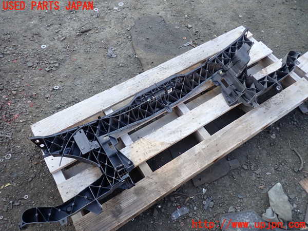 5UPJ-24311040]ベンツ ビアノ W639(Viano)(639811)アッパーコアサポート 中古_m0002.jpg