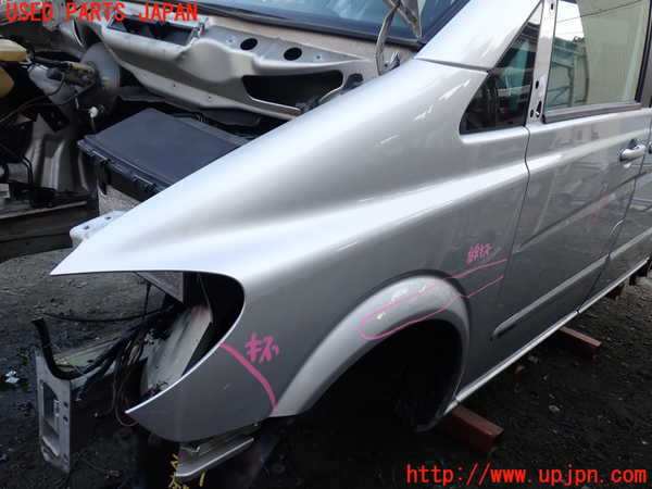 5UPJ-24311082]ベンツ ビアノ W639(Viano)(639811)左前フェンダー 中古_m0001.jpg