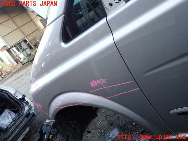 5UPJ-24311082]ベンツ ビアノ W639(Viano)(639811)左前フェンダー 中古_m0004.jpg