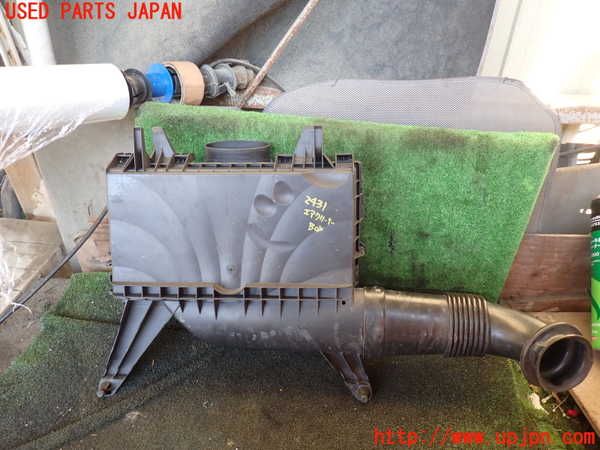1UPJ-24312560]ベンツ ビアノ W639(Viano)(639811)エアクリーナーボックス 中古_m0002.jpg
