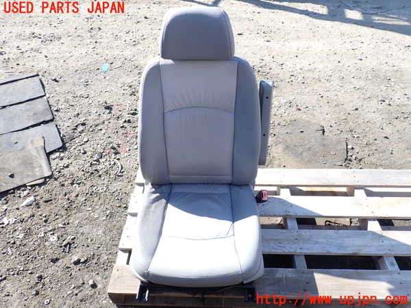 5UPJ-24317035]ベンツ ビアノ W639(Viano)(639811)運転席シート 中古_m0001.jpg