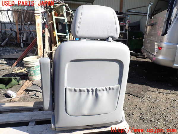 5UPJ-24317035]ベンツ ビアノ W639(Viano)(639811)運転席シート 中古_m0004.jpg