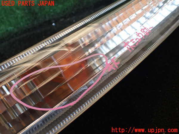 1UPJ-24321150]ハイエースワゴン100系(KZH100G)右コーナーランプ 中古_m0002.jpg