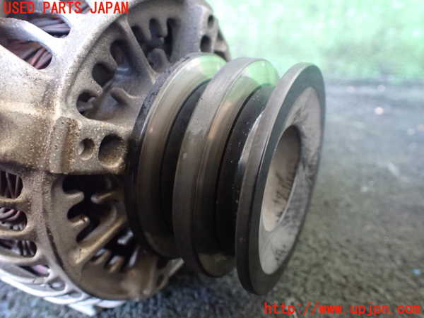 1UPJ-24326015]ハイエースワゴン100系(KZH100G)オルタネーター(ダイナモ) 中古_m0003.jpg