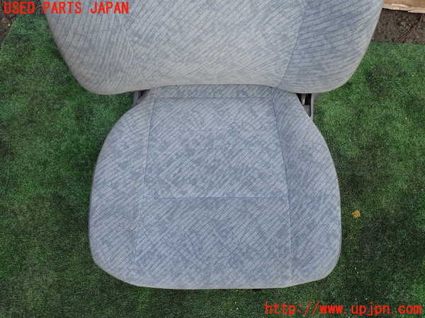 5UPJ-24327065]ハイエースワゴン100系(KZH100G)助手席シート 中古_m0003.jpg
