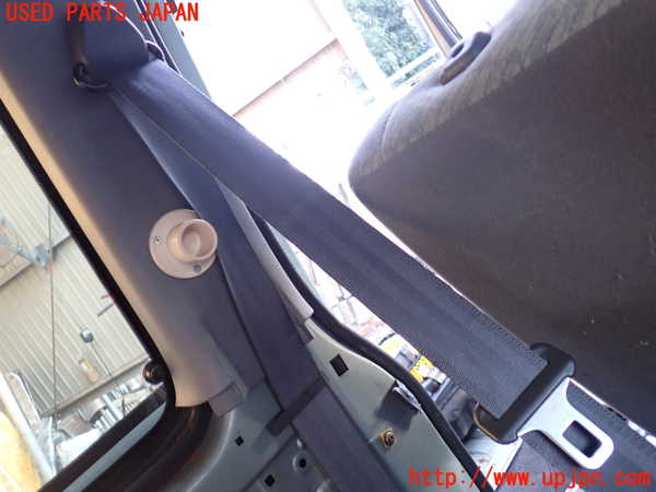 5UPJ-24327185]ハイエースワゴン100系(KZH100G)左2列目シートベルト 中古_m0001.jpg