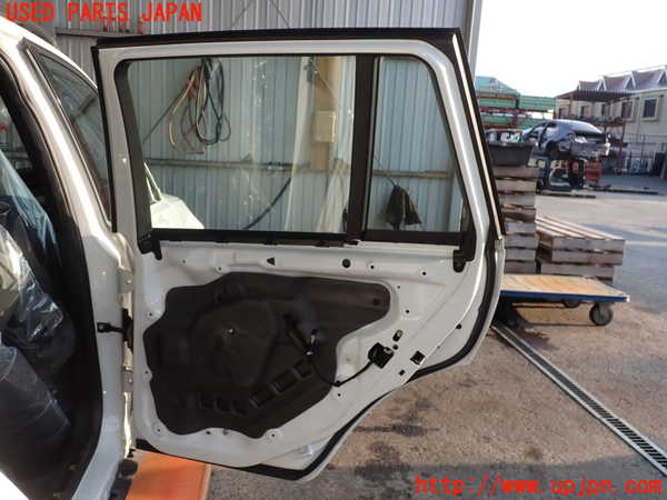 2UPJ-24331290]BMW X3(PA25)右後ドア (43R-001057) 中古 (E83)_m0003.jpg