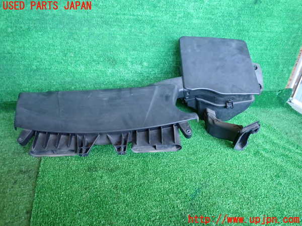 2UPJ-24332560]BMW X3(PA25)エアクリーナーボックス 中古 (E83)_m0001.jpg