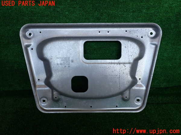 2UPJ-24332170]BMW X3(PA25)エンジンアンダーカバー 中古 (E83)_m0001.jpg