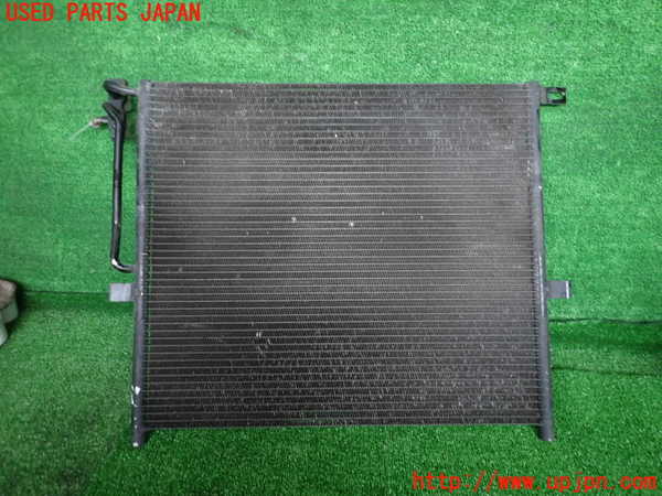 2UPJ-24336031]BMW X3(PA25)エアコンコンデンサー1 中古 (E83)_m0001.jpg