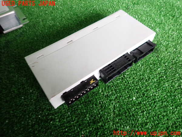 2UPJ-24336147]BMW X3(PA25)コンピューター2 (61 35 6 944 840) 中古 (E83)_m0002.jpg