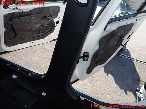 2UPJ-24337665]BMW X3(PA25)右センターピラートリム 中古 (E83)_m0003.jpg