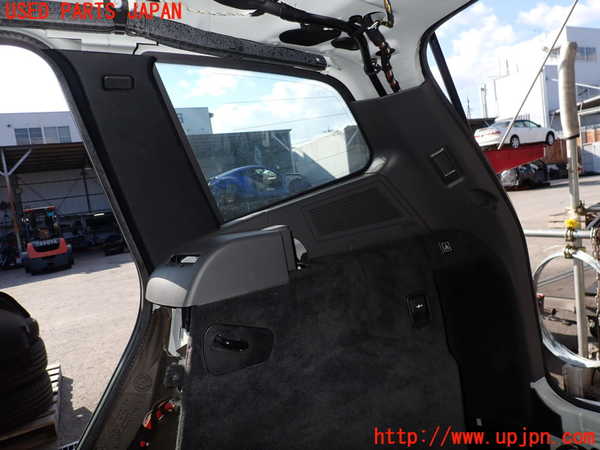 2UPJ-24337675]BMW X3(PA25)右リアピラートリム 中古 (E83)_m0002.jpg