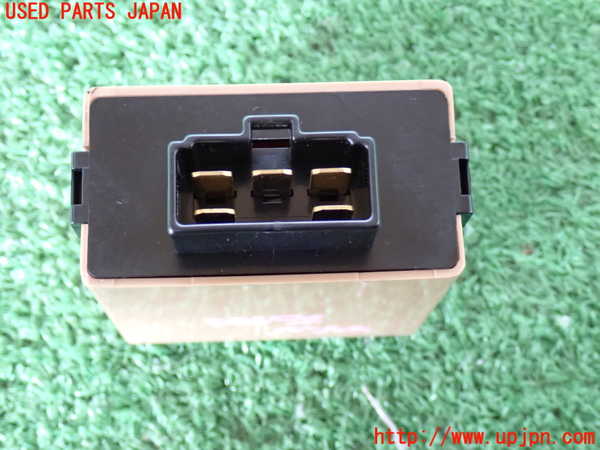 5UPJ-24346146]ランクルプラド(KZJ78W)コンピューター1 (WIPER CONTROL) 中古_m0002.jpg