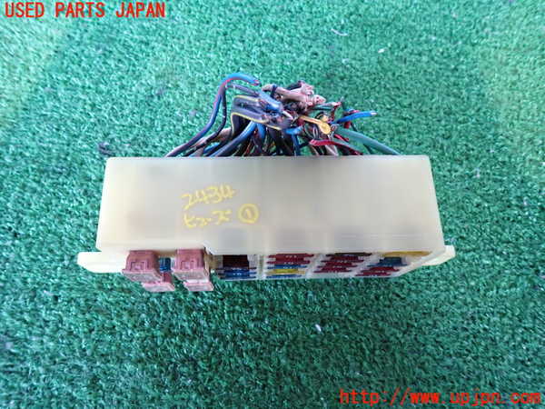 2UPJ-24346741]ランクルプラド(KZJ78W)ヒューズボックス1 中古_m0002.jpg